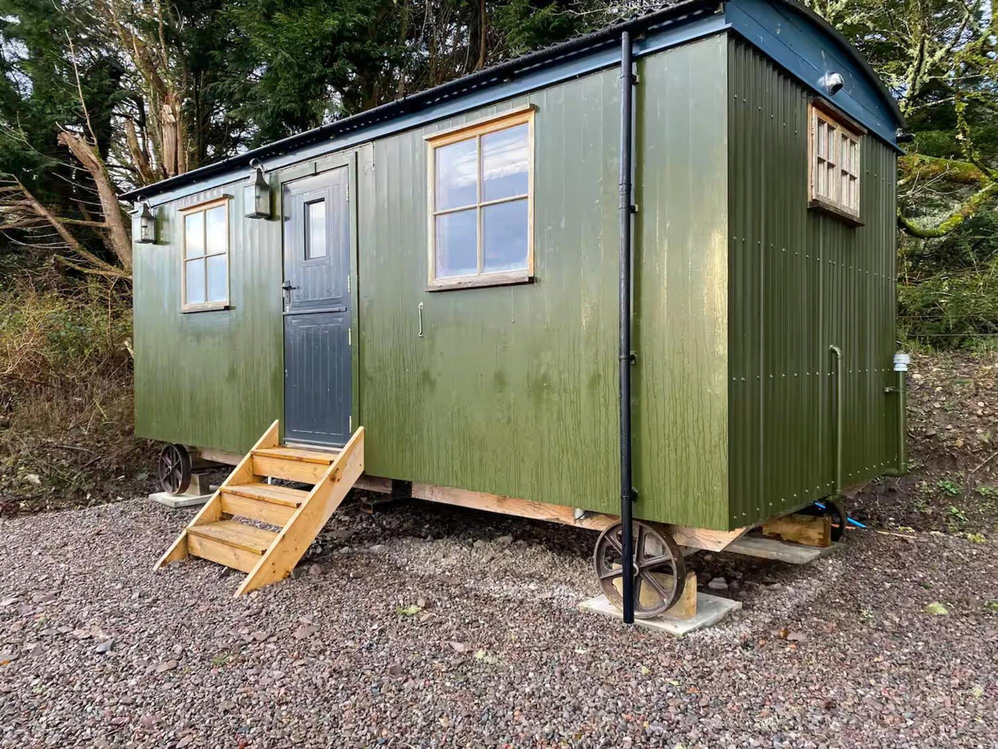Corry Lodge Estate - Sheperds Huts Or Container Stays With Sea View Broadford (Isle of Skye) Kültér fotó