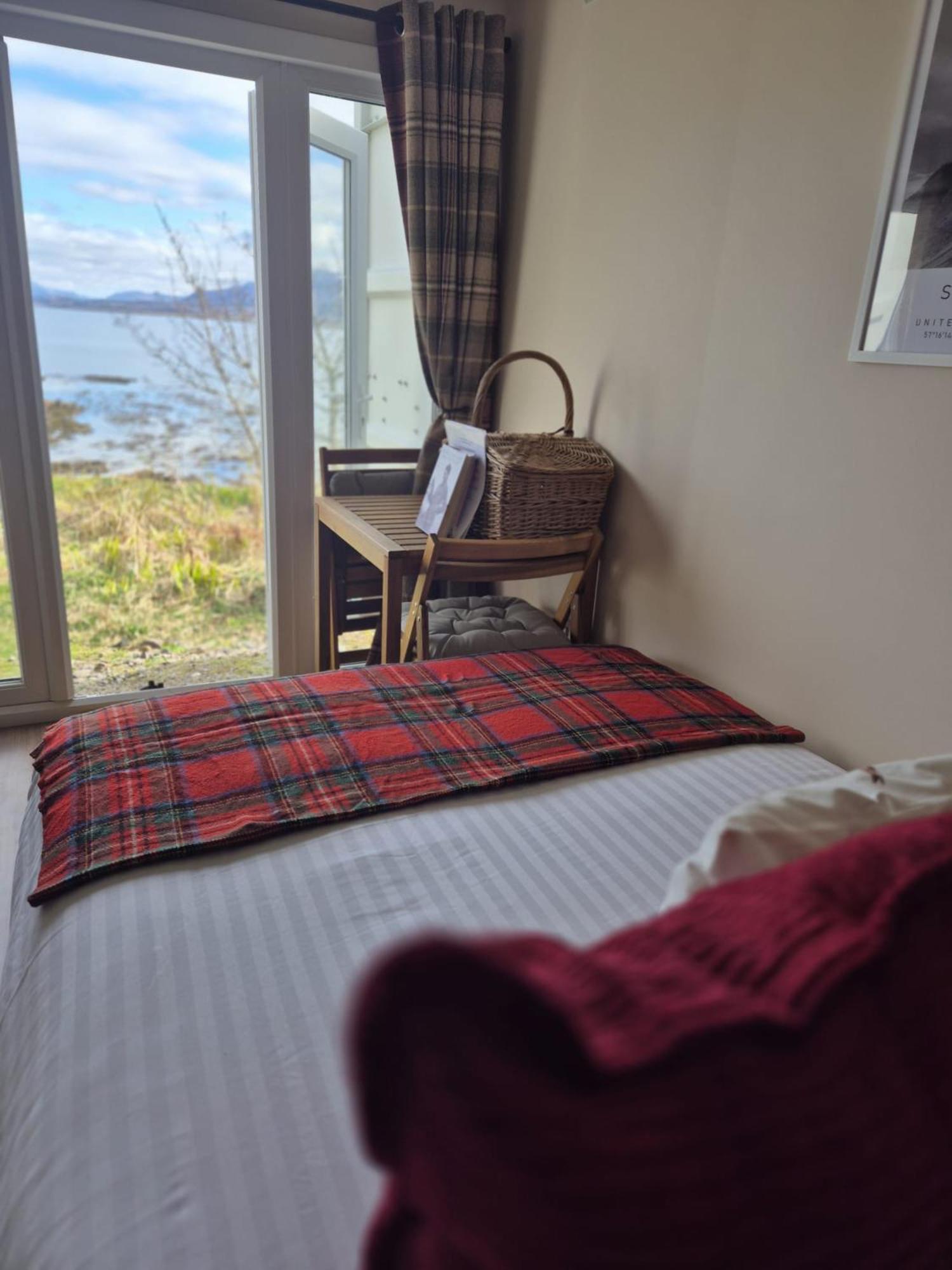 Corry Lodge Estate - Sheperds Huts Or Container Stays With Sea View Broadford (Isle of Skye) Kültér fotó